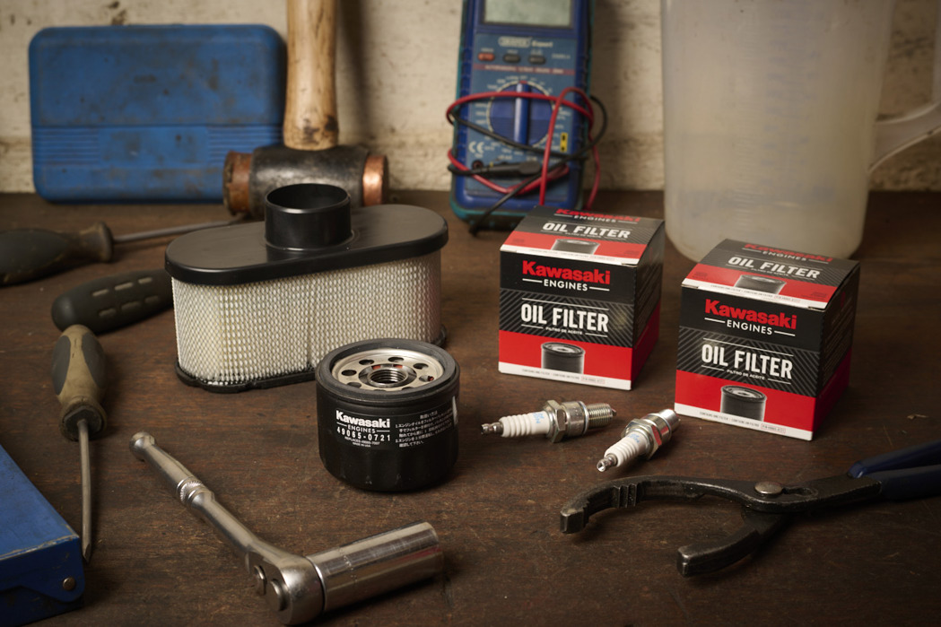 Selection of Kawasaki Engines genuine parts – oil filters, spark plugs and air filter