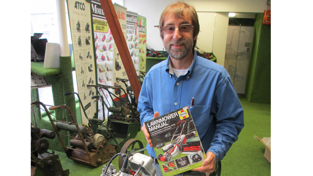 Lawnmower expert praises Kawasaki Engines