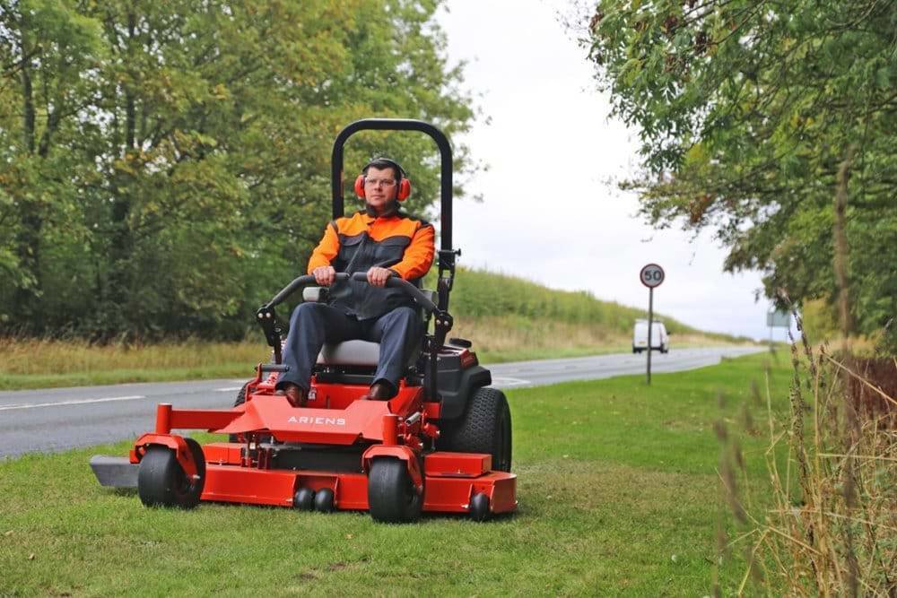 Zero Turn Mowers V Twin Engines Kawasaki Engines