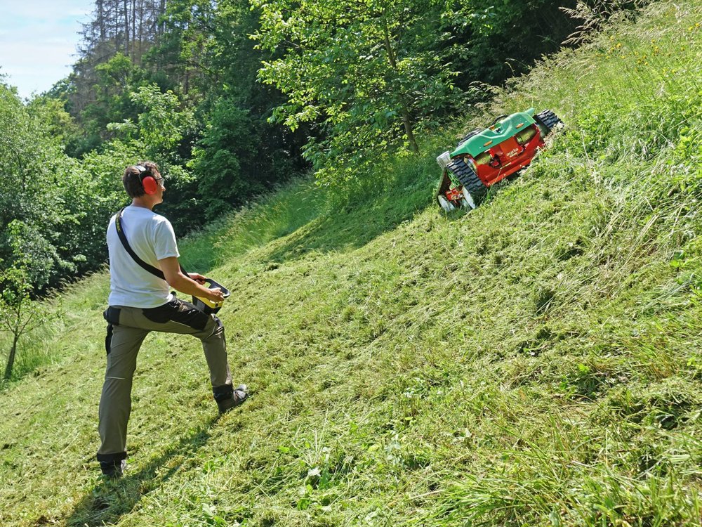 agria Slope Mowers Powered by Kawasaki
