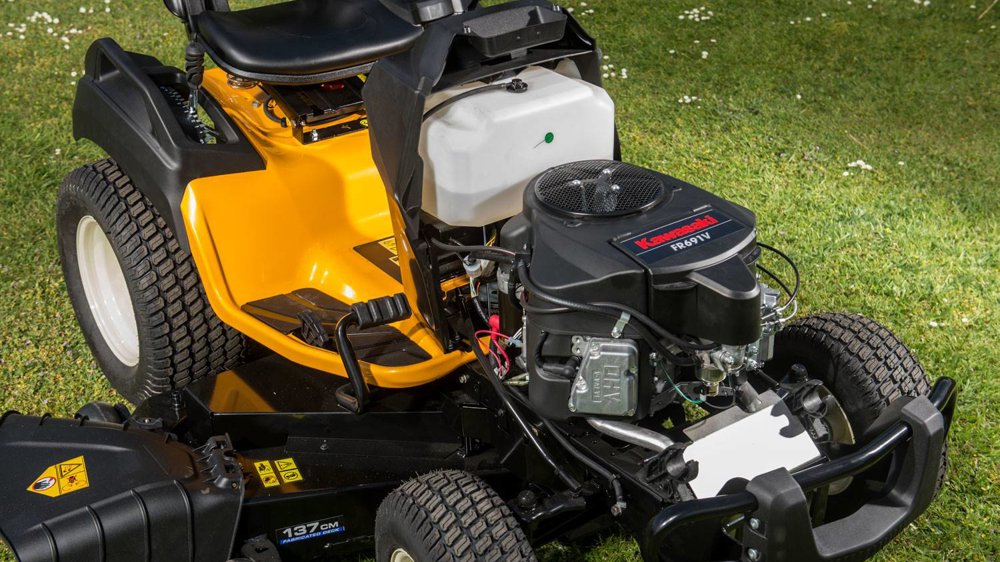 Why you should purchase a Powered by Kawasaki ride-on mower for professional use