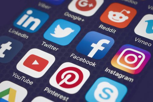 Social media post ideas for your landscaping business