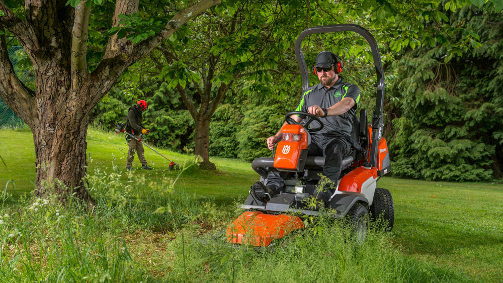 Is pro-grade landscaping machinery really worth it? Professional gardening tools that make a difference